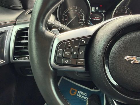 Used 2020 Jaguar F-TYPE Convertible RWD image 29
