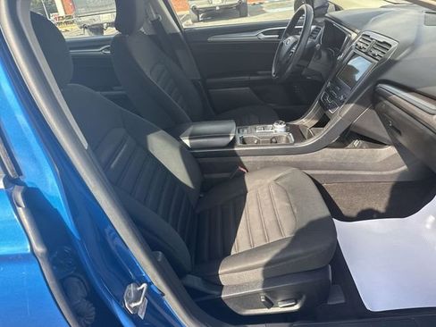 Used 2019 Ford Fusion SE image 27