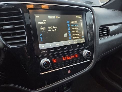 Used 2020 Mitsubishi Outlander LE image 10