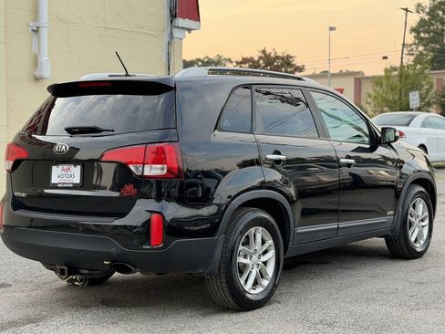 Used 2014 Kia Sorento LX w/ Premium Package AWD/4WD image 8
