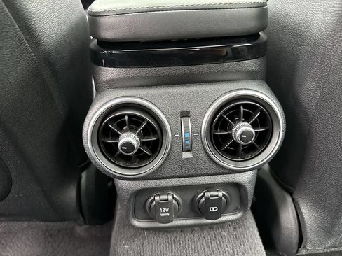 Used 2021 Kia Stinger GT-Line w/ Sun & Sound Package RWD image 27