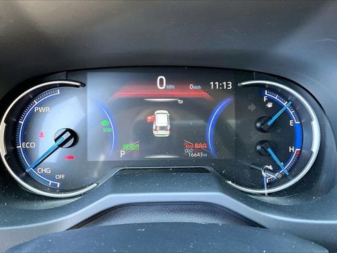 Used 2025 Toyota RAV4 LE image 12