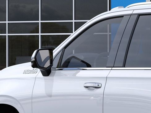 New 2026 Chevrolet Tahoe High Country AWD/4WD image 14
