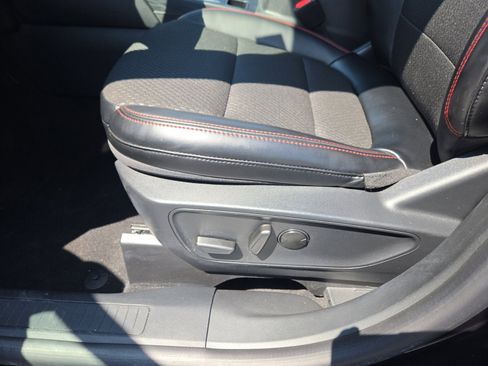 Used 2024 Ford Escape ST-Line w/ Tech Pack #1 AWD/4WD image 12
