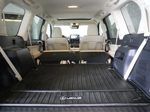 Certified 2023 Lexus GX 460 Premium w/ Premium Plus Package AWD/4WD image 34
