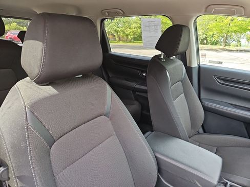 Used 2025 Honda CR-V LX image 12