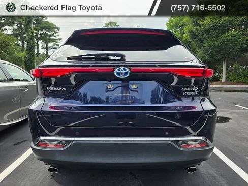 Used 2021 Toyota Venza Limited w/ Carpet Mat Package (TMS) AWD/4WD image 5