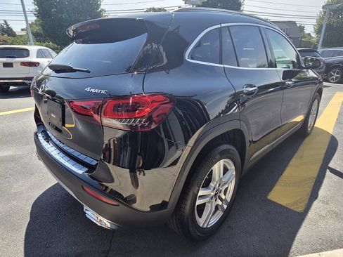 Used 2023 Mercedes-Benz GLA 250 4MATIC image 8