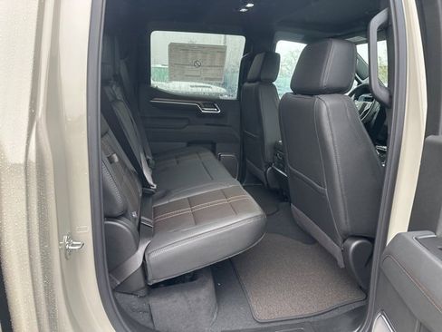 New 2026 Chevrolet Silverado 1500 High Country w/ LPO, Dark Essentials Package image 32