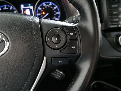 Used 2018 Toyota RAV4 XLE w/ Plus Extra Value Package AWD/4WD image 28