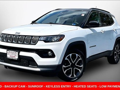 Used 2022 Jeep Compass Limited w/ Sun and Sound Group AWD/4WD image 3