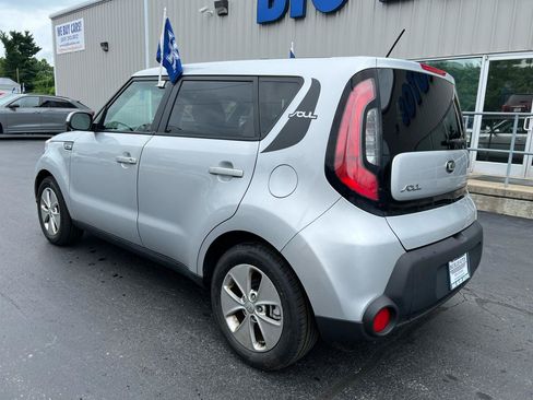 Used 2015 Kia Soul FWD image 3