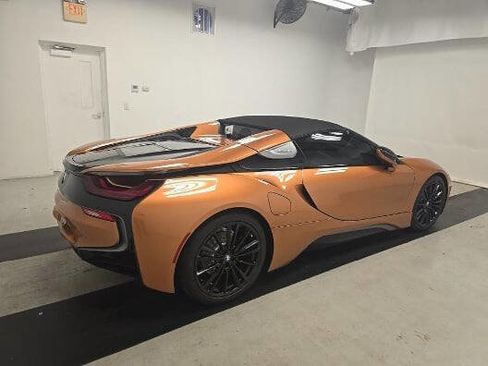 Used 2020 BMW i8 Roadster image 3