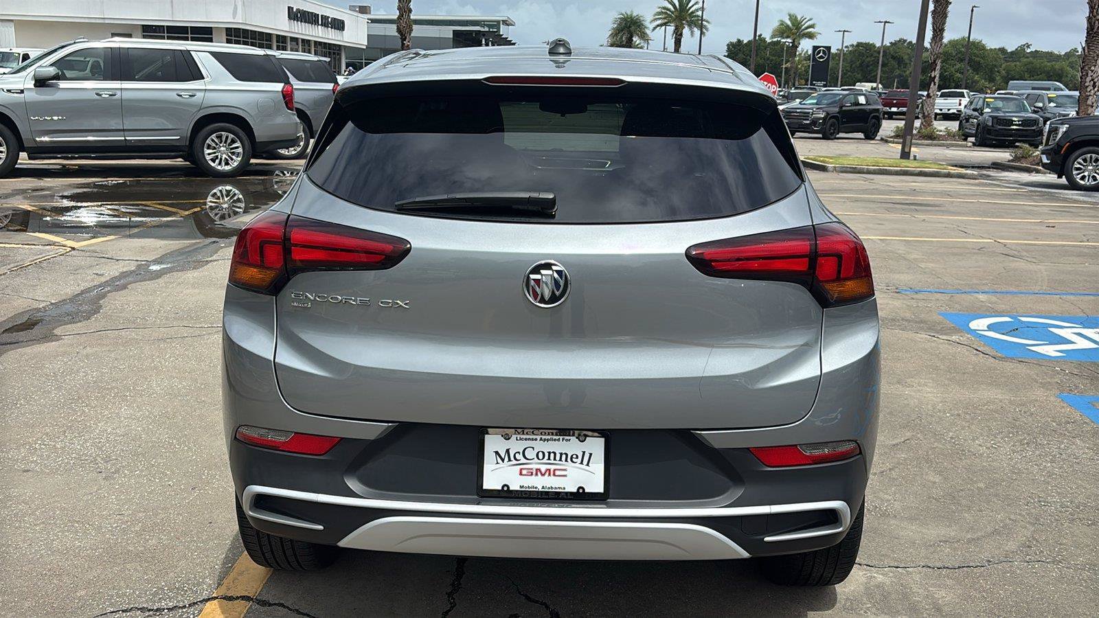 Certified 2023 Buick Encore GX Preferred w/ Cold Weather Comfort Package AWD/4WD image 6