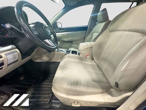 Used 2011 Subaru Outback 2.5i Premium AWD/4WD image 22