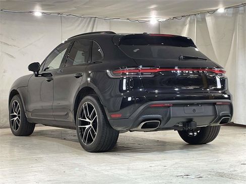 Certified 2025 Porsche Macan image 58