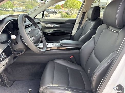 Used 2024 Genesis GV70 2.5T image 10