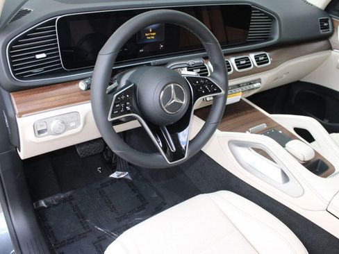 Used 2026 Mercedes-Benz GLE 450 4MATIC image 4