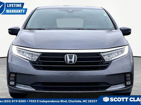 Used 2024 Honda Odyssey EX-L image 2