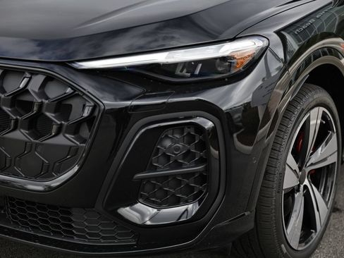 New 2026 Audi SQ5 Premium Plus AWD/4WD image 12