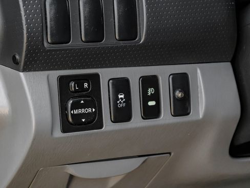 Used 2012 Toyota Tacoma PreRunner w/ SR5 Pkg RWD image 16