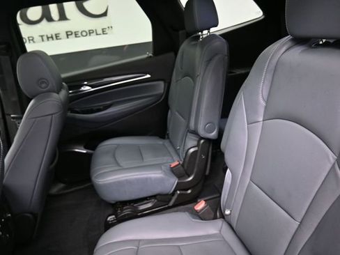 Used 2024 Buick Enclave Essence w/ Experience Buick Package image 21
