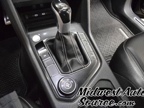 Used 2023 Volkswagen Tiguan SE R-Line AWD/4WD image 22