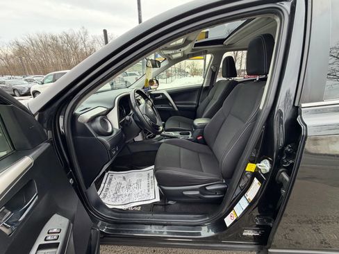 Used 2016 Toyota RAV4 XLE image 10