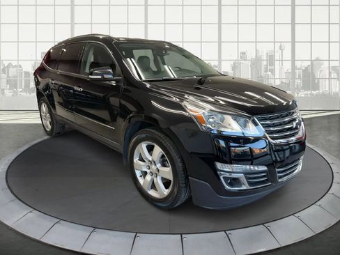 Used 2016 Chevrolet Traverse LTZ image 1