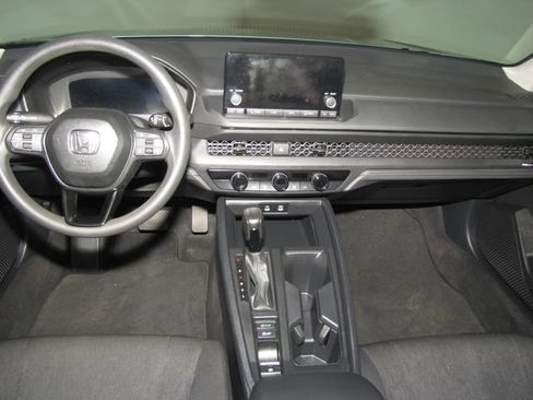 Used 2025 Honda Accord LX image 13