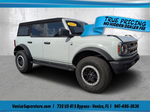 Used 2023 Ford Bronco Big Bend w/ Sasquatch Package AWD/4WD image 1