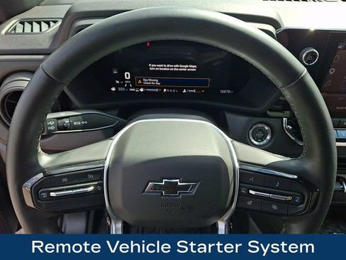 Used 2025 Chevrolet Colorado Trail Boss AWD/4WD image 4