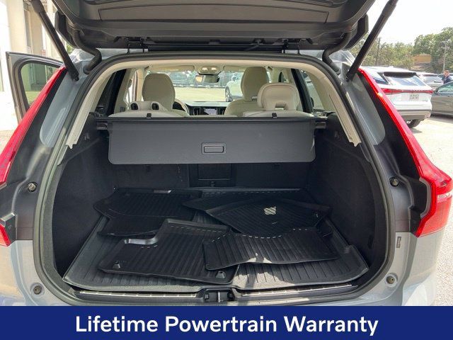 Certified 2024 Volvo XC60 B5 Plus w/ Protection Package Premier AWD/4WD image 24