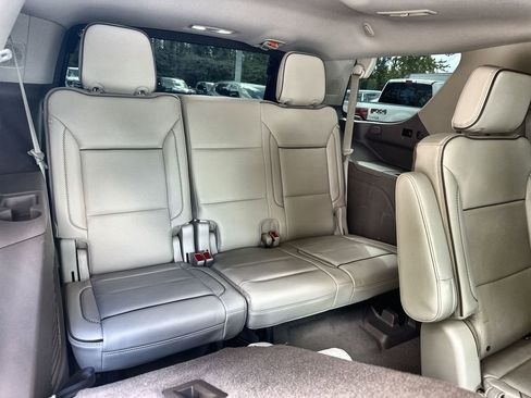 Certified 2021 GMC Yukon Denali w/ Denali Premium Package AWD/4WD image 27