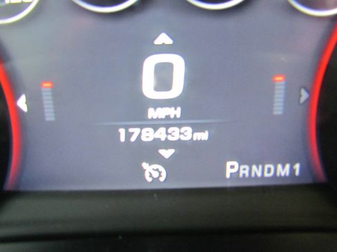 Used 2015 GMC Sierra 2500 Denali w/ Duramax Plus Package AWD/4WD image 24