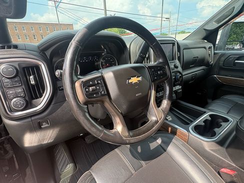 Used 2020 Chevrolet Silverado 2500 High Country w/ Z71 Off-Road Package AWD/4WD image 12