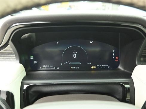 Certified 2022 Lincoln Nautilus Black Label w/ Class II Trailer Tow Package image 16