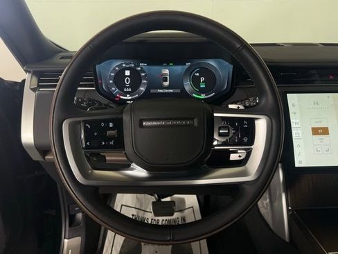 Certified 2025 Land Rover Range Rover Autobiography image 31