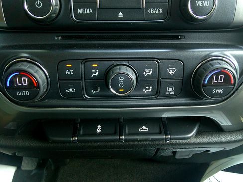 Used 2018 Chevrolet Silverado 1500 LT w/ All Star Edition image 26