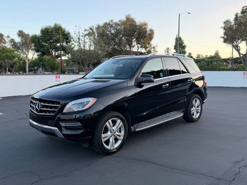 Used 2015 Mercedes-Benz ML 350 4MATIC w/ Premium 1 Package image 5