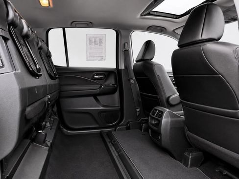 Used 2023 Honda Ridgeline RTL-E image 19