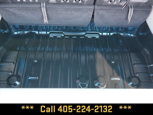 Used 2023 Chrysler Pacifica Touring-L FWD image 24