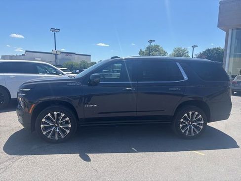 Used 2026 Chevrolet Tahoe High Country AWD/4WD image 1