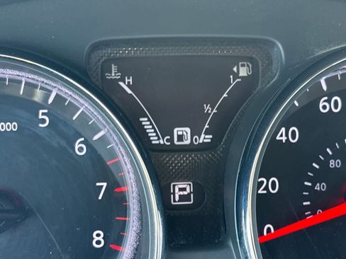 Used 2018 Nissan Versa SV FWD image 24