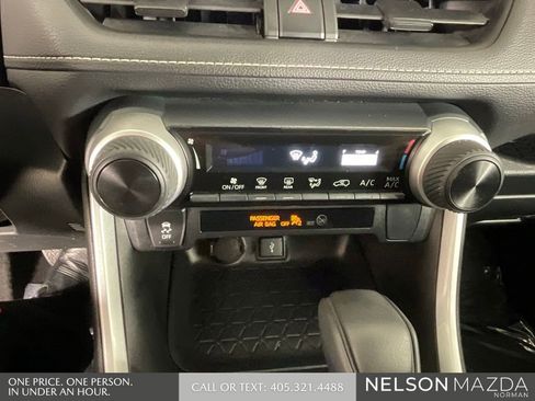 Used 2022 Toyota RAV4 LE FWD image 35