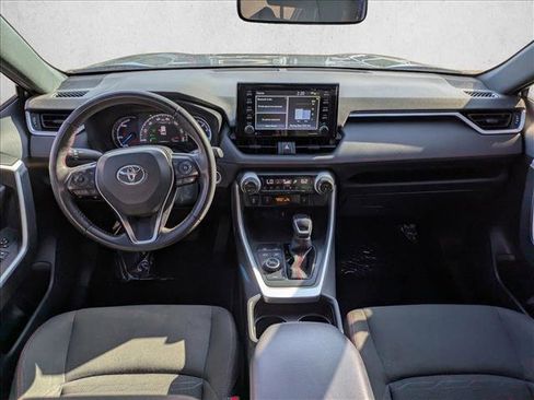 Used 2021 Toyota RAV4 SE w/ Weather & Moonroof Package image 13