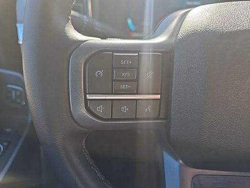 Used 2025 Ford F250 Lariat w/ Black Appearance Package AWD/4WD image 17