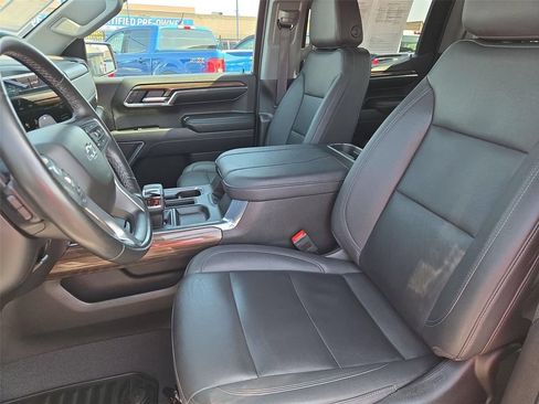 Certified 2023 Chevrolet Silverado 1500 RST w/ Convenience Package II AWD/4WD image 11
