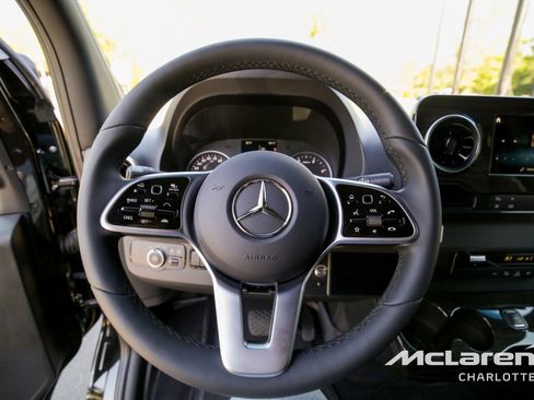 New 2024 Mercedes-Benz Sprinter 3500 image 13