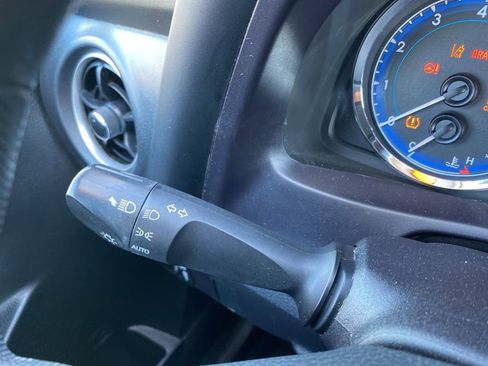 Used 2019 Toyota Corolla LE image 30